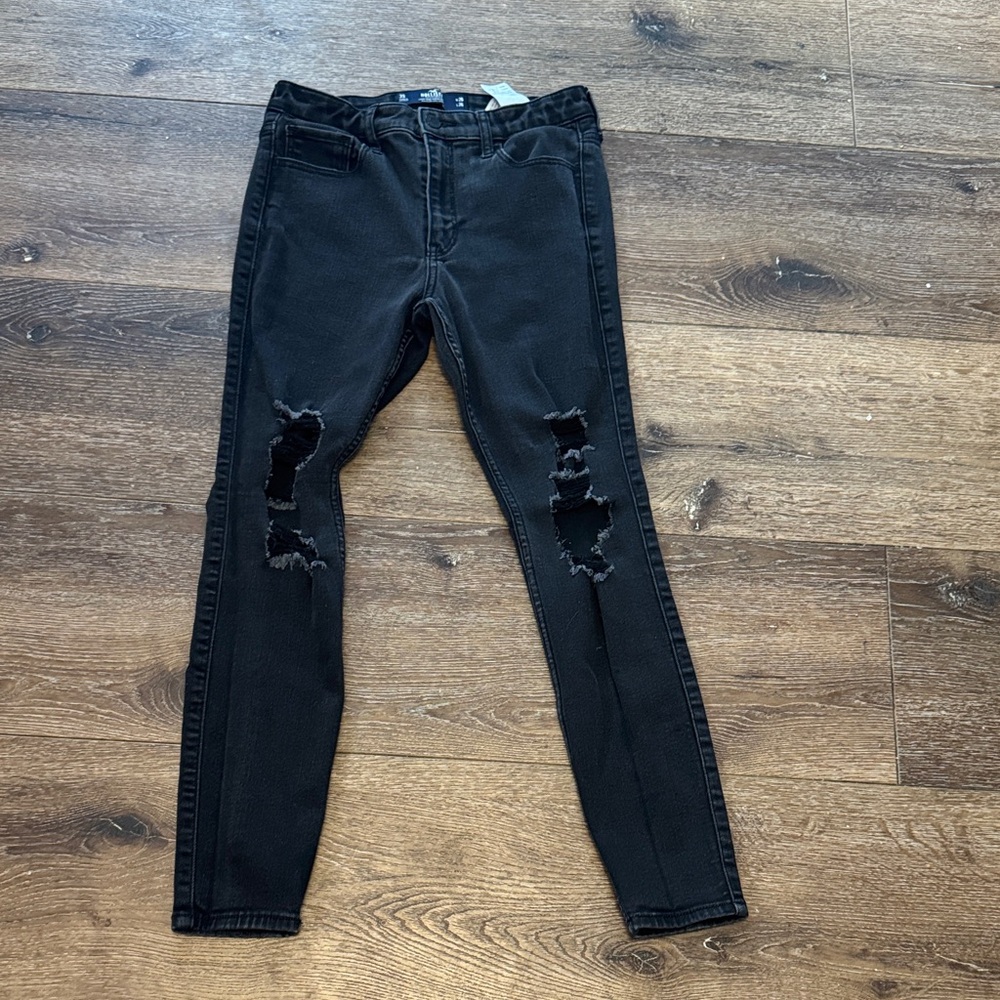 Hollister black high‎ rise super skinny 3S